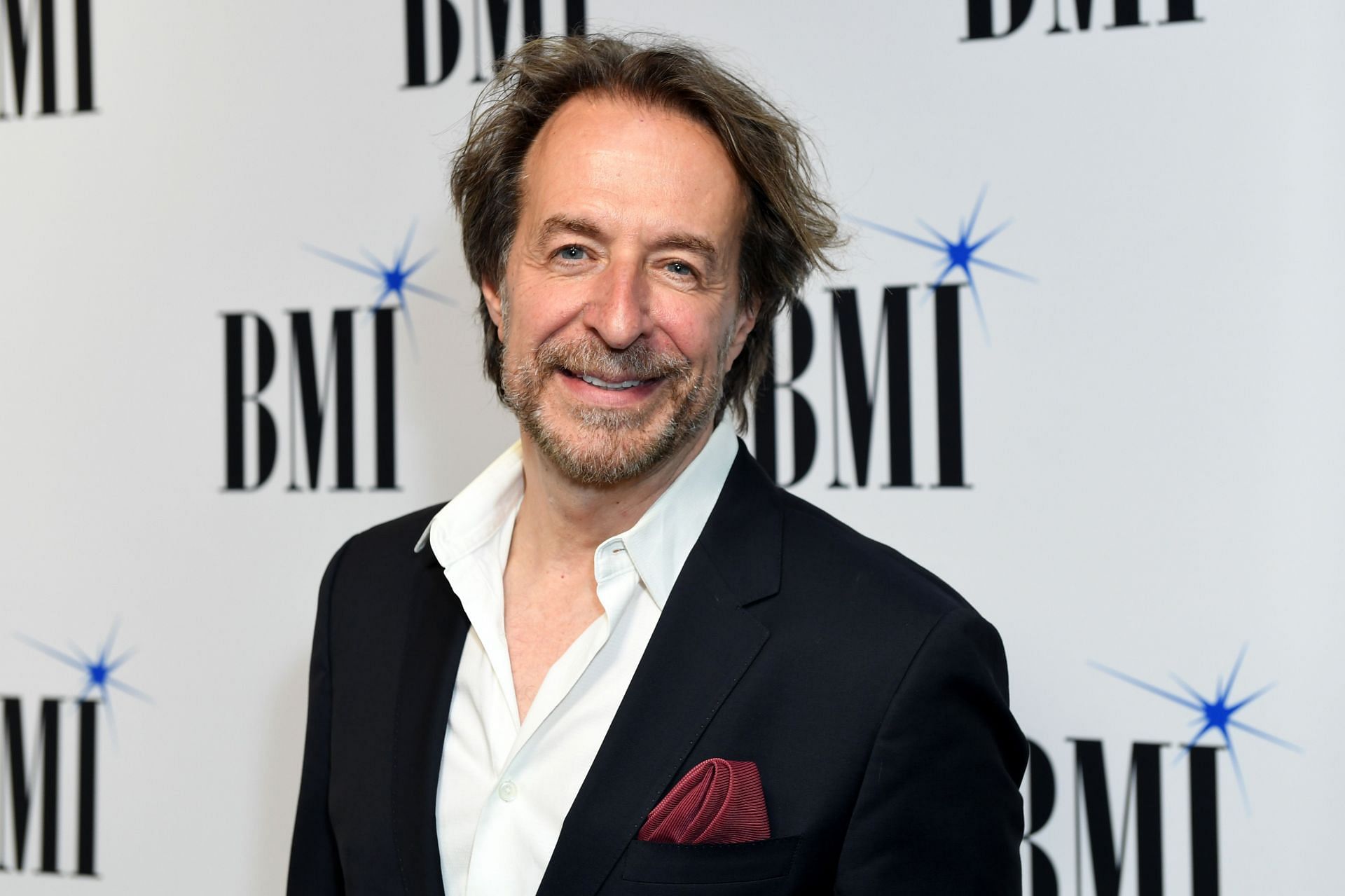 Jeff Danna attends the 2025 BMI Film, TV and Visual Media Awards (Image vai Getty)