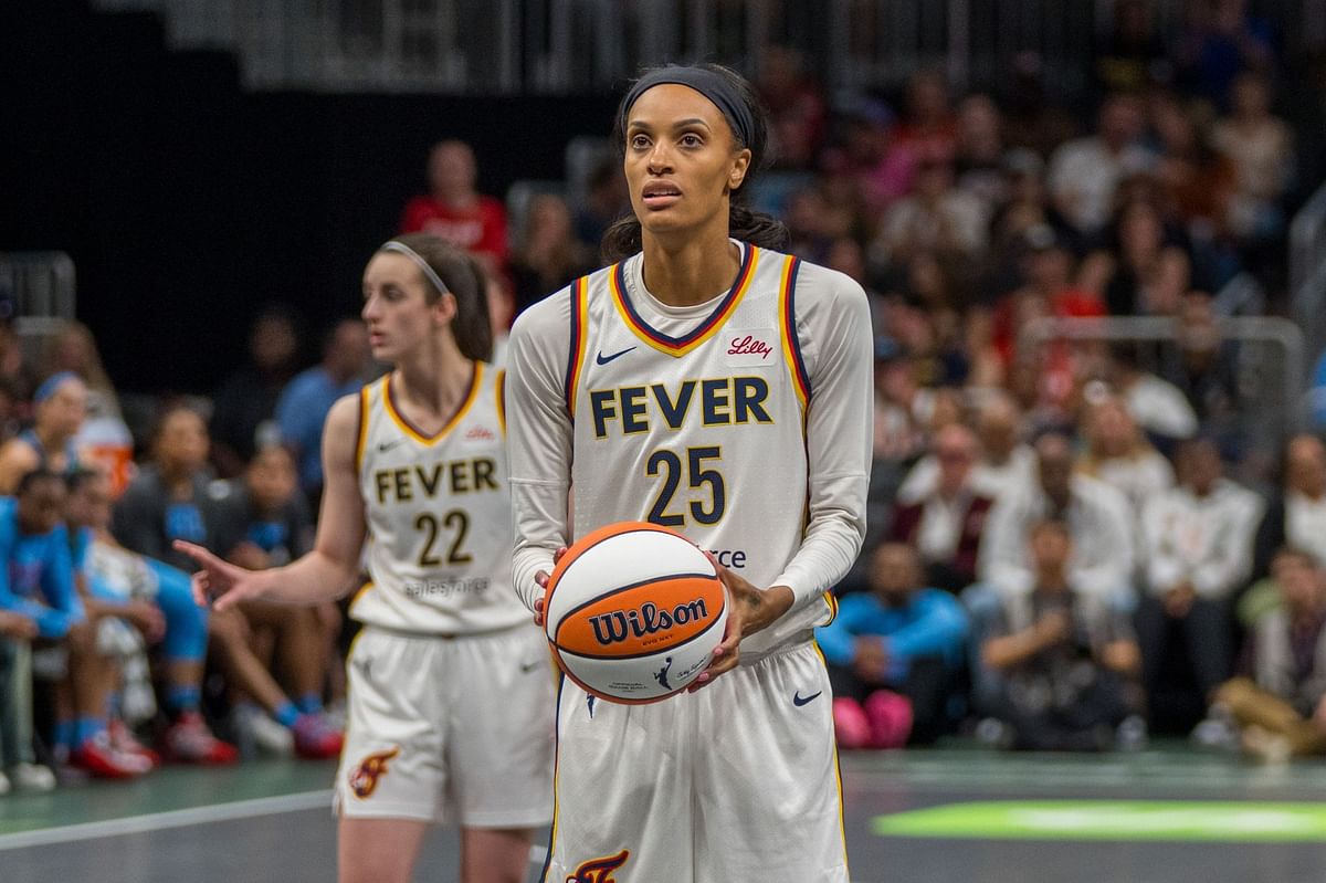 "So happy": Fever's $214,466 star reacts as DeWanna Bonner feels at "home" after leaving Indiana to play with Alyssa Thomas