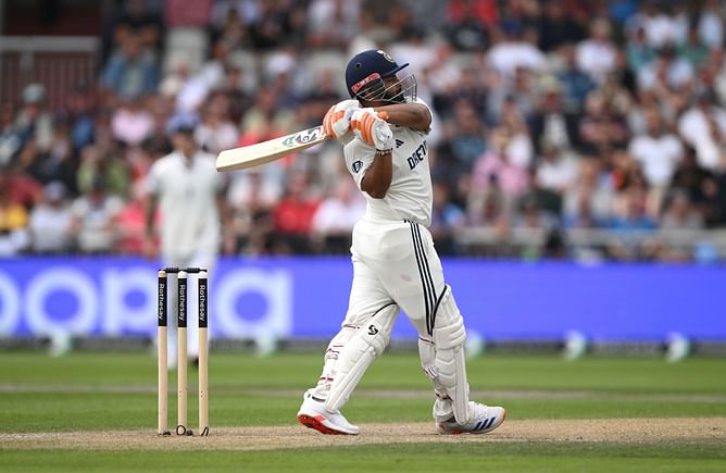 "Powerful reminder of the grit and determination"- Indian cricket fraternity hails Rishabh Pant's valiant effort on Day 2 of ENG vs IND 2025 4th Test