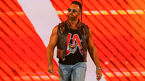 4 WWE stars who could move to RAW now that SmackDown is returning to two hours