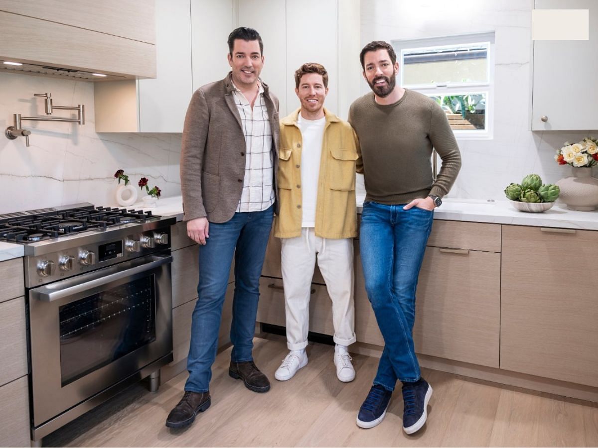The Scott brothers with Shaun White on Celebrity IOU (Image via Instagram/@hgtv)