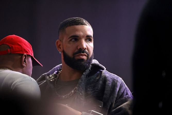 "They don’t do it like my brother!” — Post Malone's manager Dre London is shocked when Drake brings out Vanessa Carlton to perform at Wireless Fest