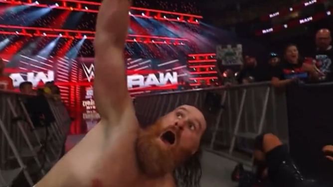 Watch: Sami Zayn pays unexpected tribute to legendary star on WWE RAW
