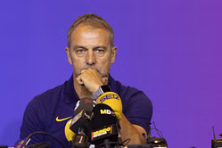 Barcelona Transfer News Roundup: LaLiga ace confirms renewal, Robert Lewandowski not looking to leave, and more - July 31, 2025