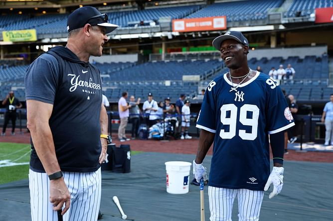 “It’s total garbage!” - MLB analyst blasts Yankees skipper Aaron Boone on Jazz Chisholm Jr. 3B decision