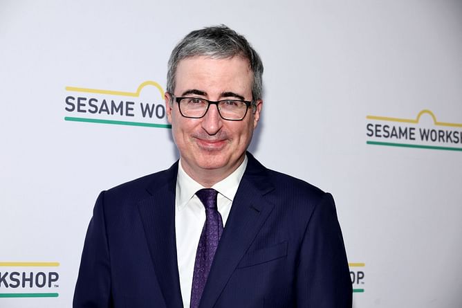 “You don’t get to move to a country and pick the Yankees" - John Oliver reveals the exact moment his son became a New York Mets fan for life