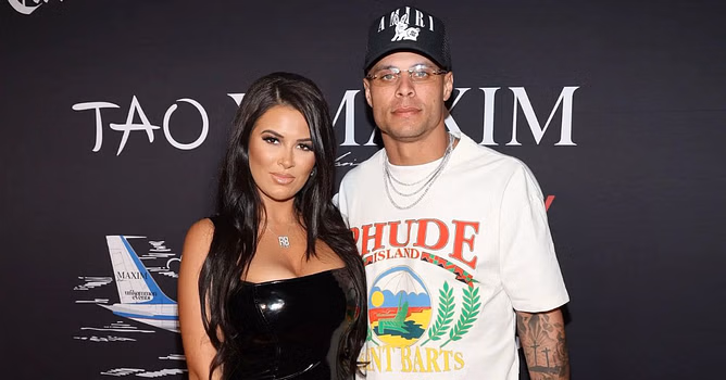 Jordan Poyer's wife Rachel Bush poses in American flag-themed swimwear on occasion of "Happy 4th" [PHOTO]