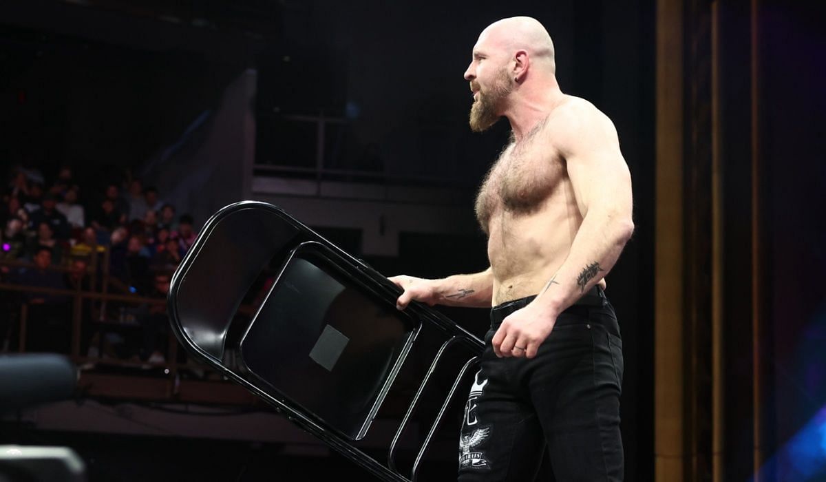 Fans want Jon Moxley to return to the WWE. (Image via AEW