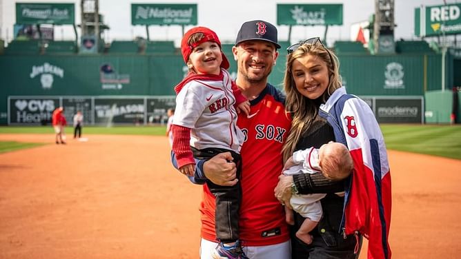 Alex Bregman and wife, Reagan, spend quality time with son, drops 2-word comment amid trade speculation