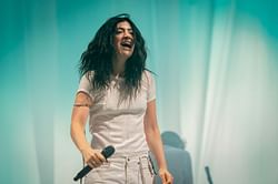 "She's never beating the pretentious allegations" – Backlash erupts as multiple fans report Lorde's CD not working
