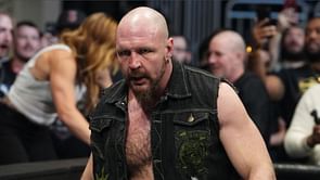 "Everybody got up and everybody left" - Top star reveals AEW's locker room refused to take advice from Jon Moxley