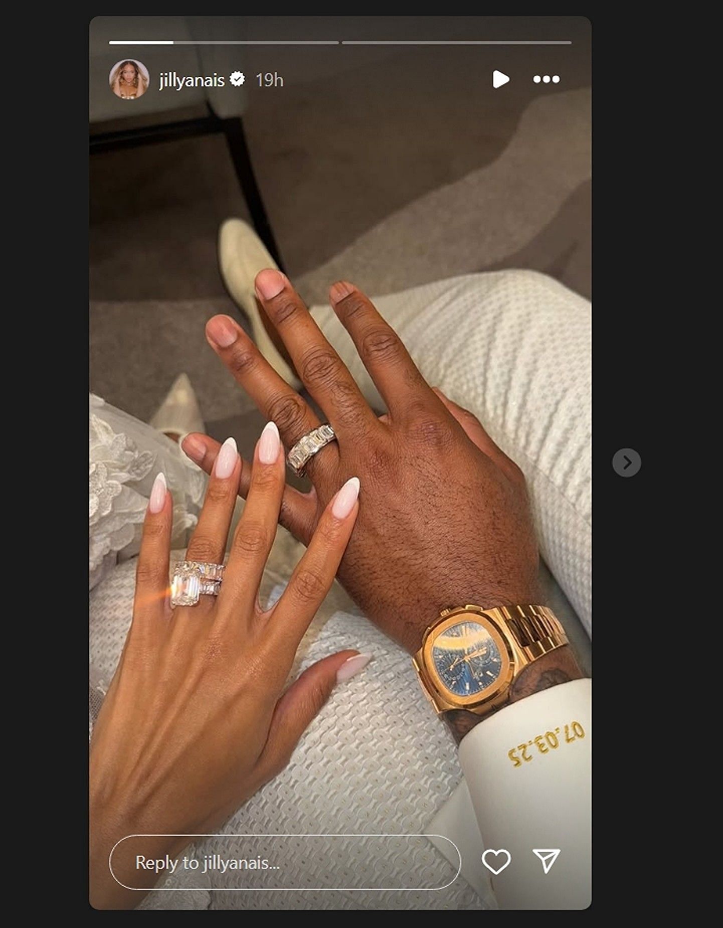Deshaun Watson's wife, Jilly Anais, shares a close-up of the wedding bands/@jillyanais