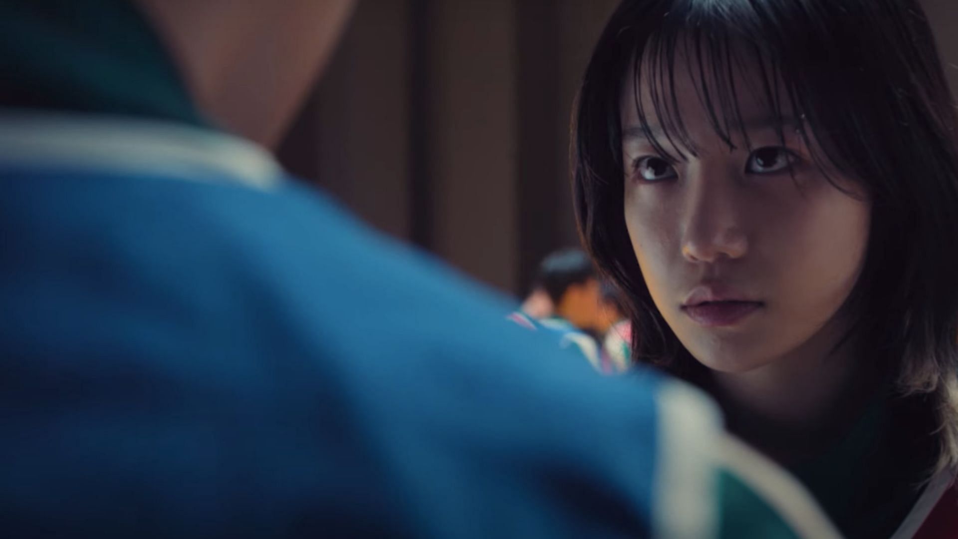 Jun-hee dies after having a baby (Image via YouTube/ Netflix Philippines)