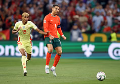 "The way he shook hands with Cristiano Ronaldo irritated me" - Ex-France star rips into Barcelona star Lamine Yamal for his behaviour