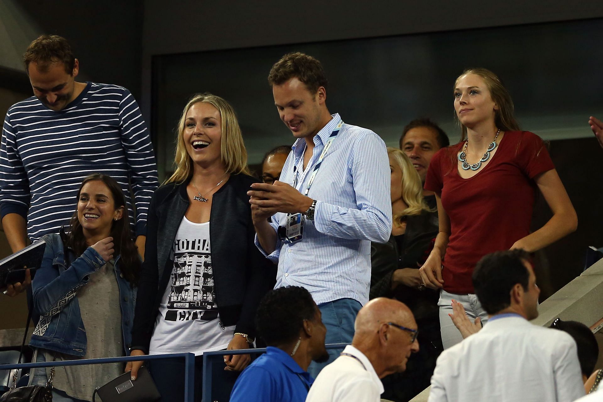 Vonn cheers from the sidelines as Federer plays against Gael Monfils at the 2014 US Open - Source: Getty