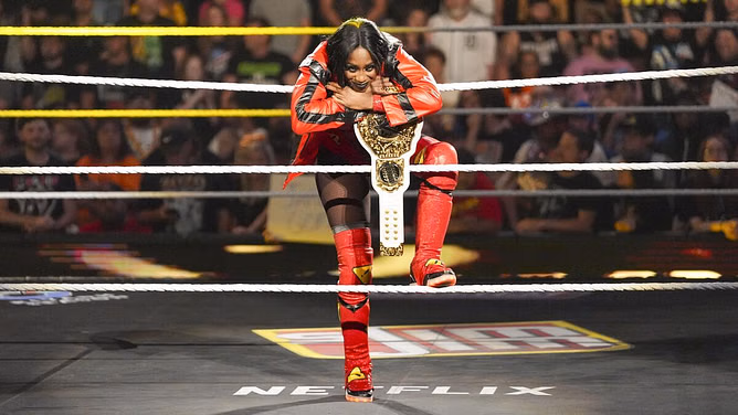 WWE Women's World Champion Naomi warns Hall of Famer who last appeared three years ago