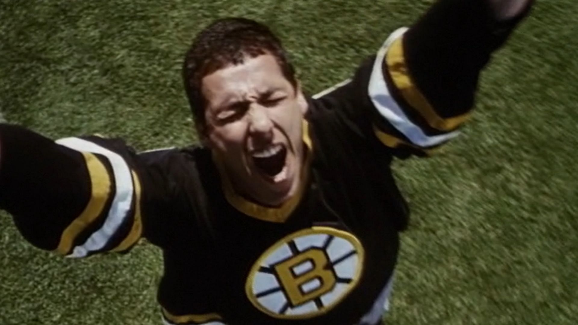 A still from Happy Gilmore (Image via Apple TV+)
