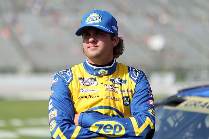 "Dang, I want to go to that": Noah Gragson endorses MLB-NASCAR crossover at Bristol
