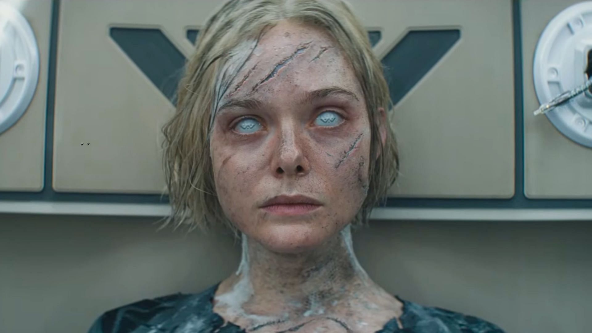 A still from the trailer of Predator: Badlands