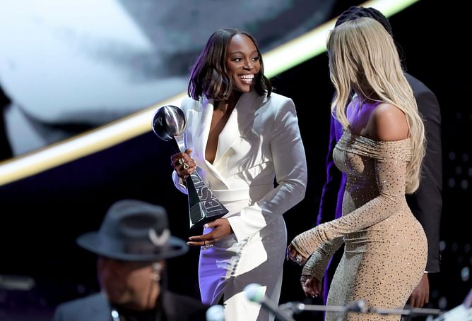 Sloane Stephens delivers powerful message after creating history as first-ever tennis player to win prestigious Muhammad Ali Humanitarian award