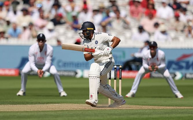 "If he plays another 30 or 40-run knock in the 2nd innings, you have to play him in the next Test" - Aakash Chopra on Karun Nair's knock in 3rd Test