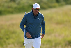Phil Mickelson eclipses $50M-worth golf icon in major championship record