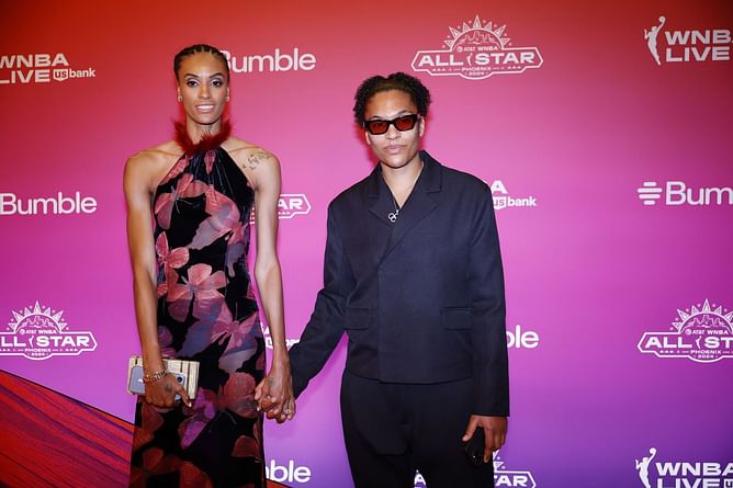 "Who is that?" - Mercury coach Nate Tibbetts reacts to DeWanna Bonner reportedly joining fiancee Alyssa Thomas on his team