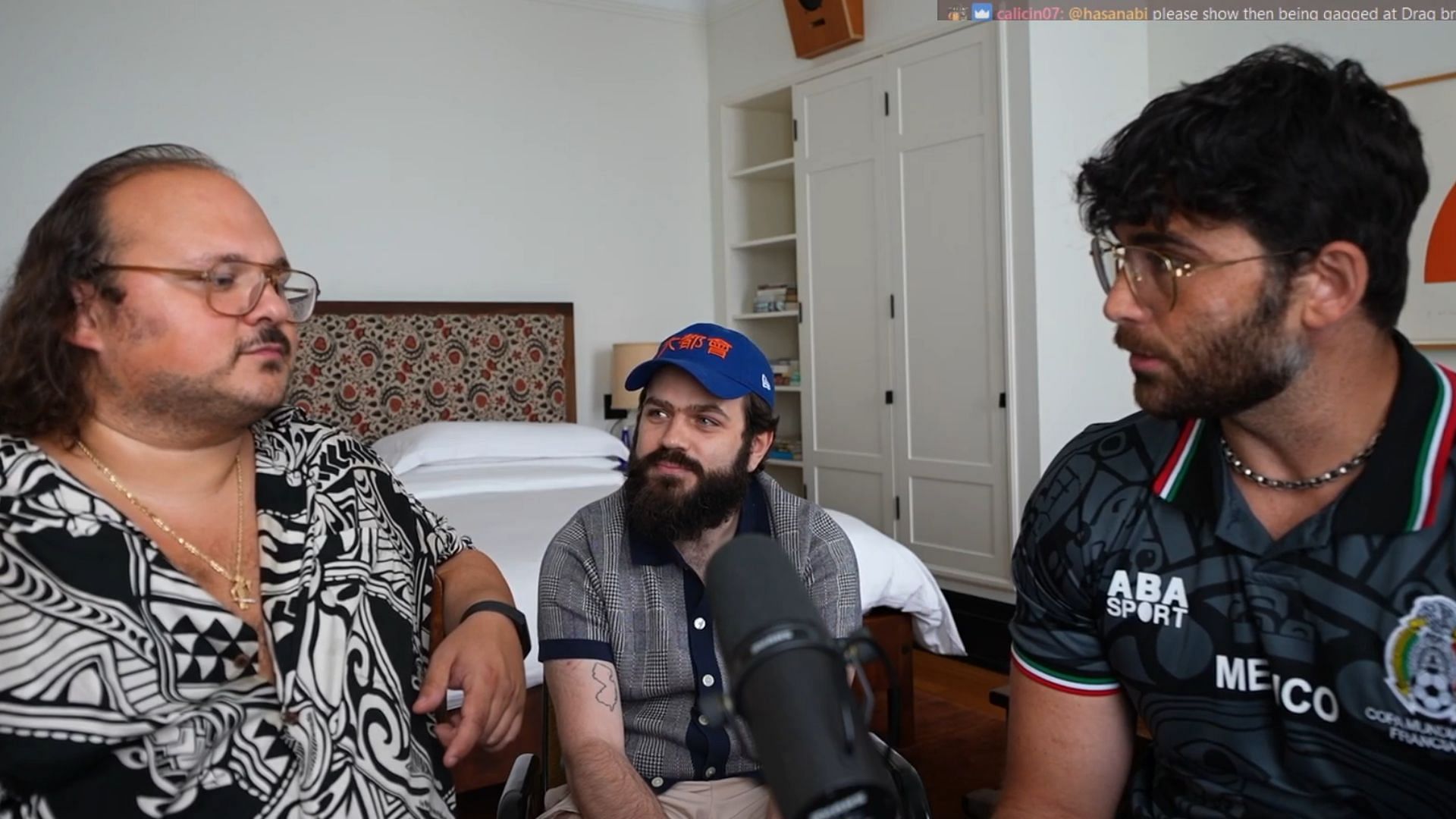 Twitch streamer HasanAbi was recently called out by comedian Stavros in a recent broadcast (Image via HasanAbi/Twitch)