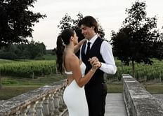 2021 No. 1 pick Owen Power drops wedding pics after tying the knot with former college basketball star Victoria Beara