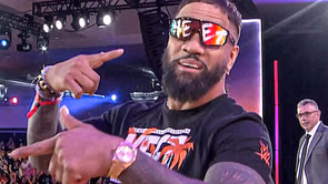Jey Uso on the receiving end of a three-word message as top WWE Superstar reveals his goal for tonight's RAW