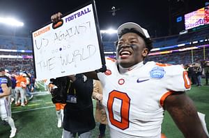 Insider notes on top 12 WR/TE prospects of 2026 draft class: Max Klare's grade, Antonio Williams' projection, and more