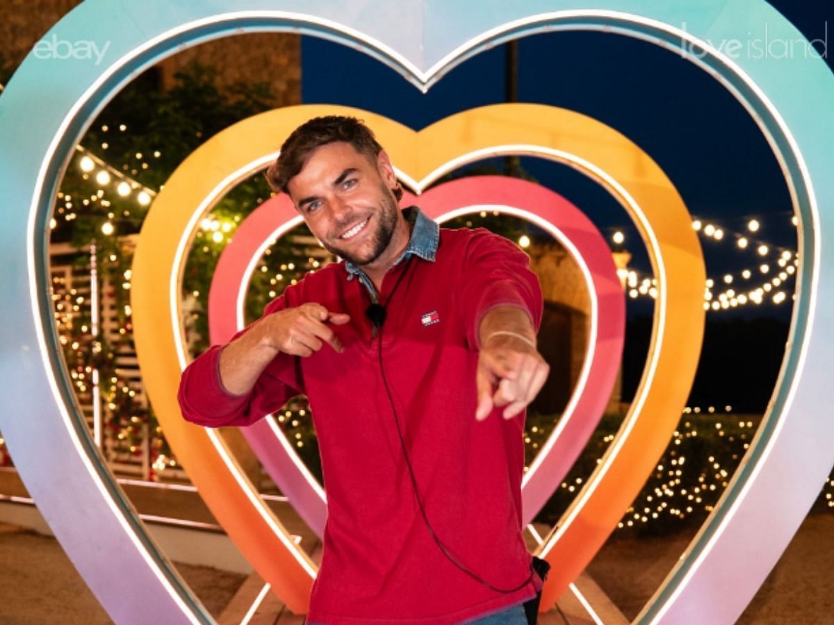 "She's just a mug" — Love Island UK's Shakira explains why she lets Helena and Harry 'crack on'
