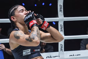 “The best in the world” - Fans stack praise on Allycia Hellen Rodrigues after making it back-to-back KOs at ONE Fight Night 33