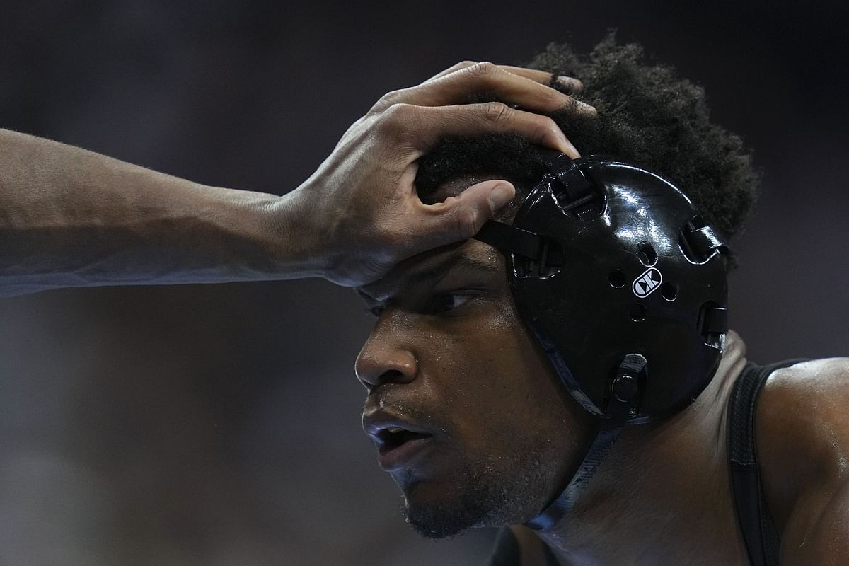 After Bo Bassett's decommitment, NCAA wrestler Gabe Arnold faces shocking dismissal from Iowa Hawkeyes