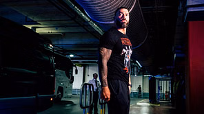 Roman Reigns confirms that he will go face-to-face with WWE legend on tonight's RAW