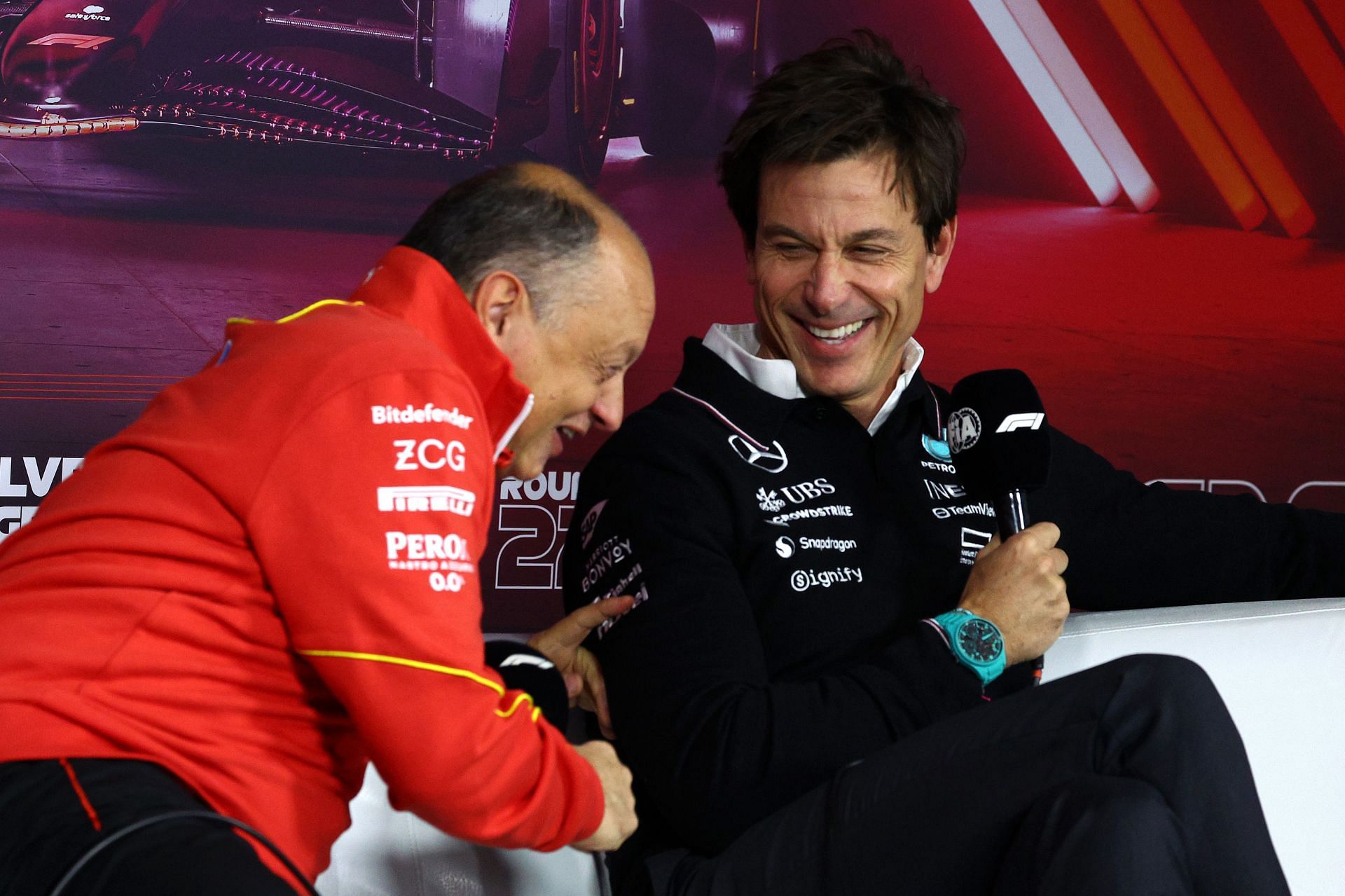 Fred Vasseur (L) and Toto Wolff (R) at the F1 Grand Prix of Las Vegas - Source: Getty