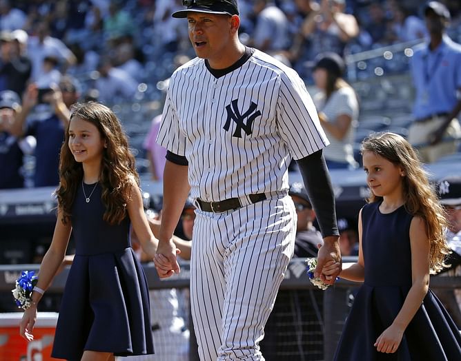 Alex Rodriguez drops 4-word reaction to pleasant outing with daughter Ella