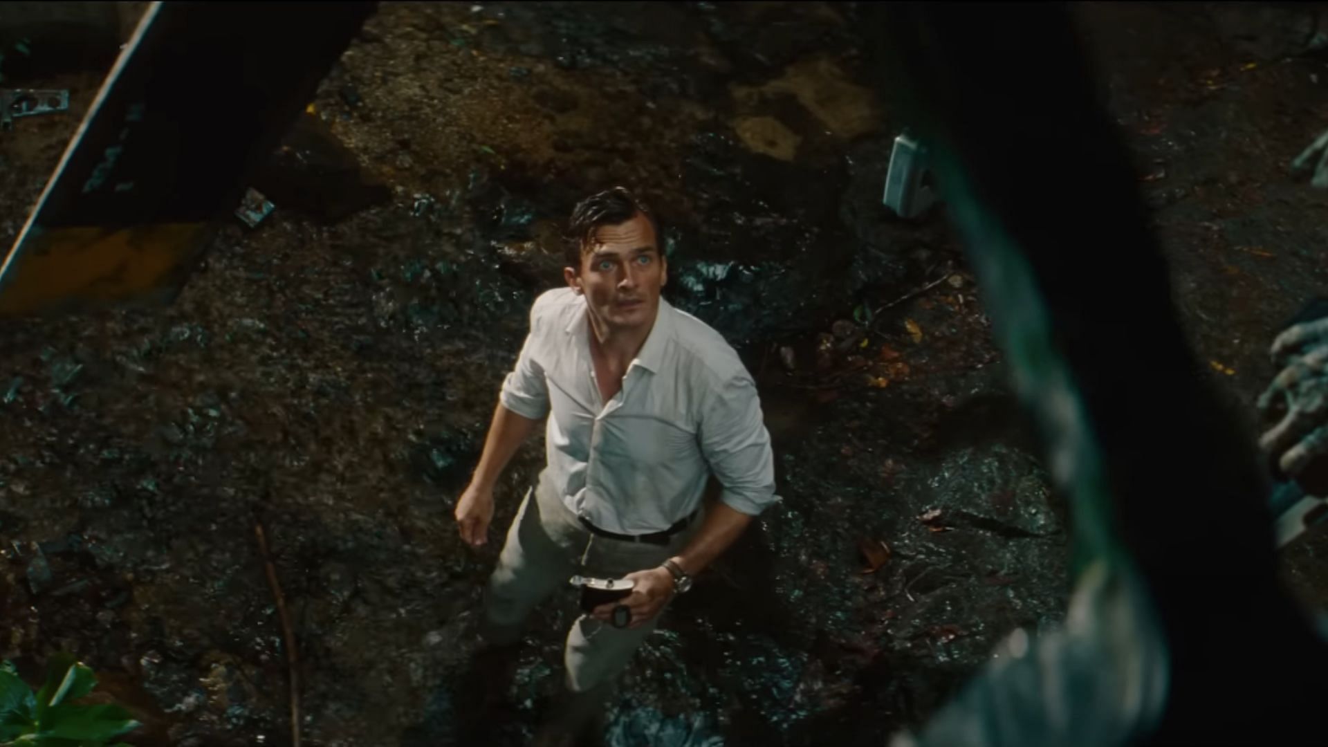 The villain&#039;s mirror has a callback (Image via YouTube/ Universal Pictures)