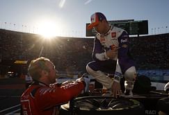 “I thought I was gonna win”: Chase Briscoe reacts to battling JGR teammate Denny Hamlin at Dover