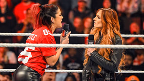 AEW star spotted with Bayley and Becky Lynch in new photo