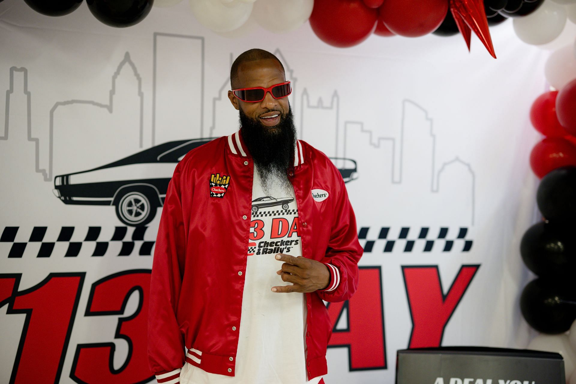 “He so obsessed with sis”—Fans react as Slim Thug calls out Megan Thee Stallion over Klay Thompson relationship