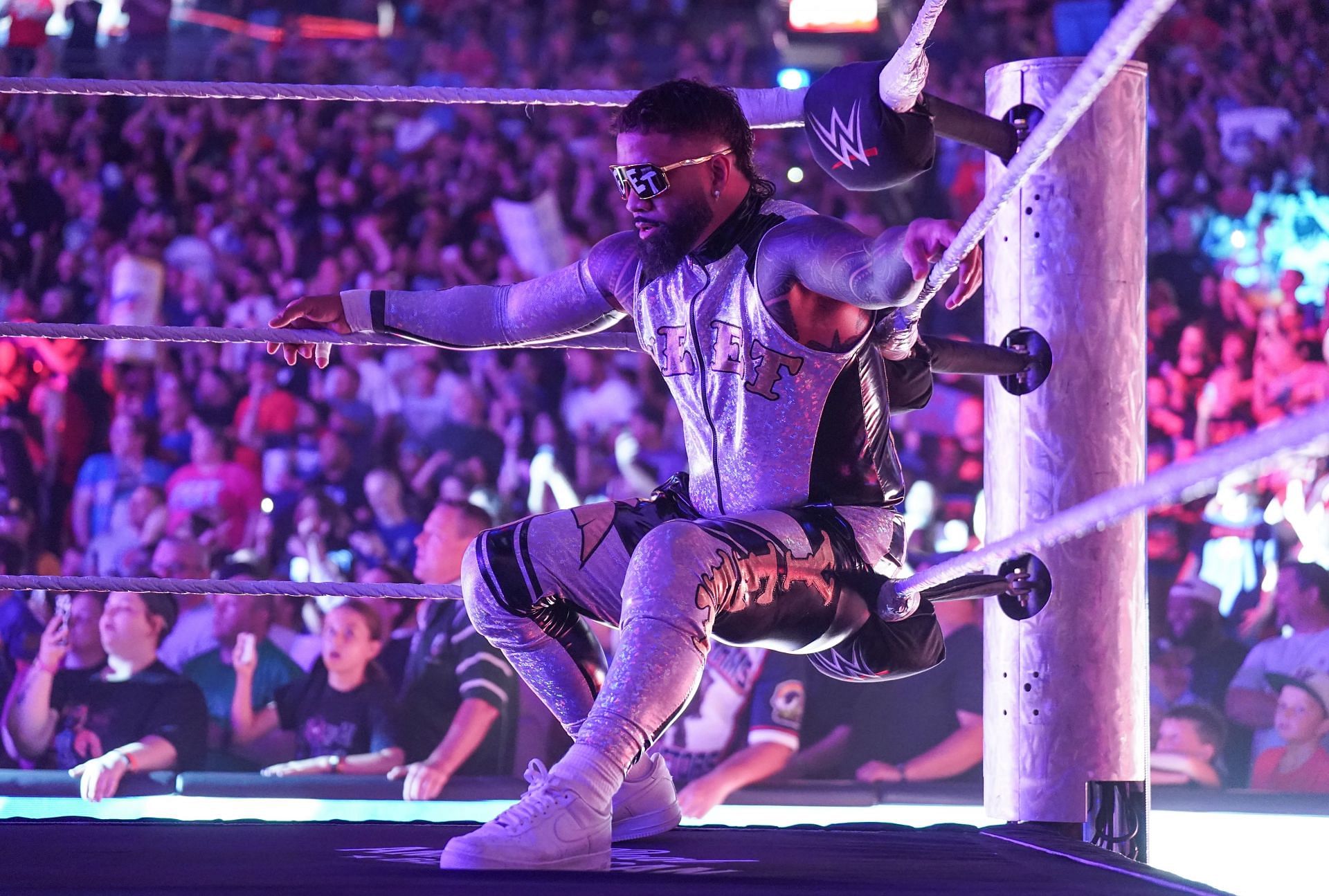 Monday Night RAW - Source: Getty