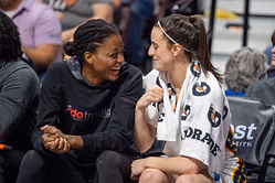 “If only they didn’t get DB”: Fever fans react as Caitlin Clark seemingly sends “miss you” message to $90,000 ex-teammate