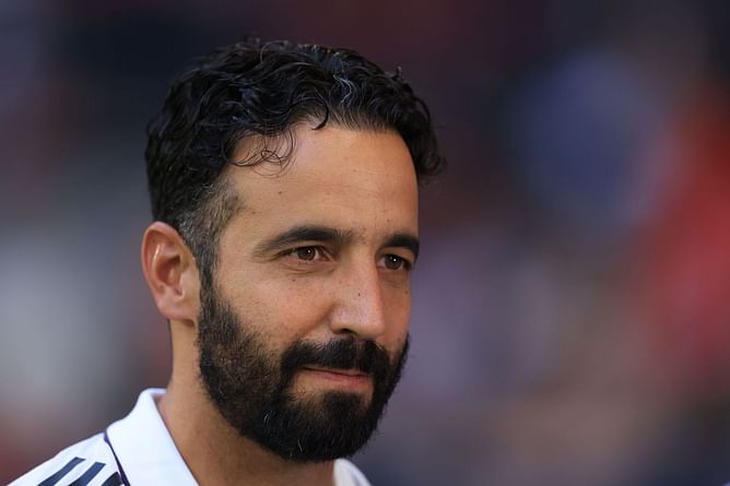 "It can be quite toxic, it's not healthy at all" - Manchester United star slams environment at club; issues verdict on Ruben Amorim's stance