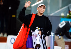 "It was really hard to leave my house" - How Amanda Anisimova's sister Maria helped her overcome their father's death and make a return to tennis stardom
