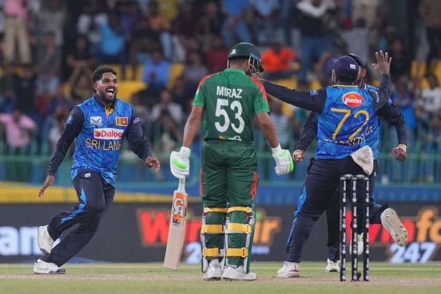 5 रन पर गिरे 8 विकेट, वानिंदु हसरंगा ने ढाया कहर; श्रीलंका ने बांग्लादेश को  बुरी तरह रौंदा