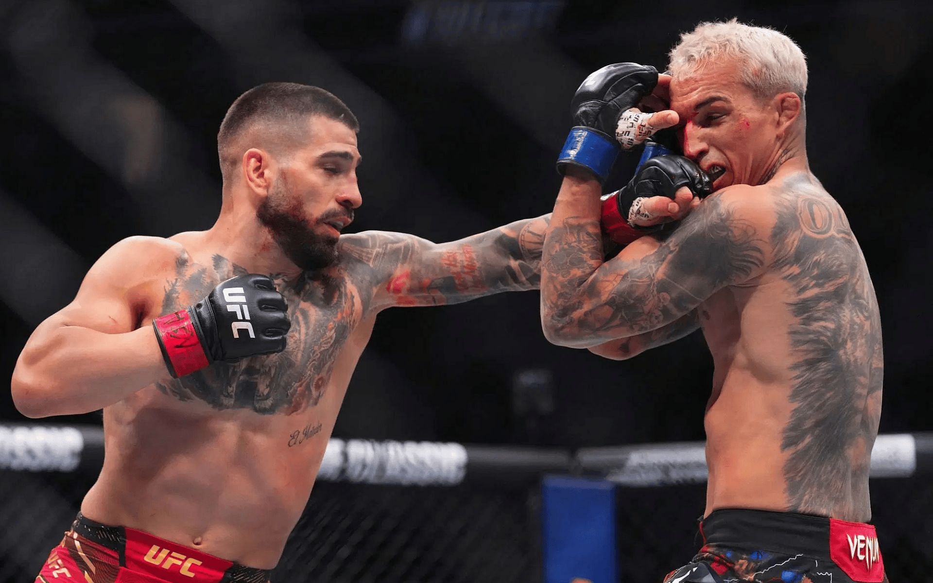 Charles Oliveira makes a confession about Ilia Topuria