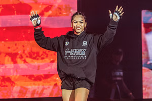 "Prove I truly deserve this" - Denice Zamboanga wants to show fans she deserves gold around her waist