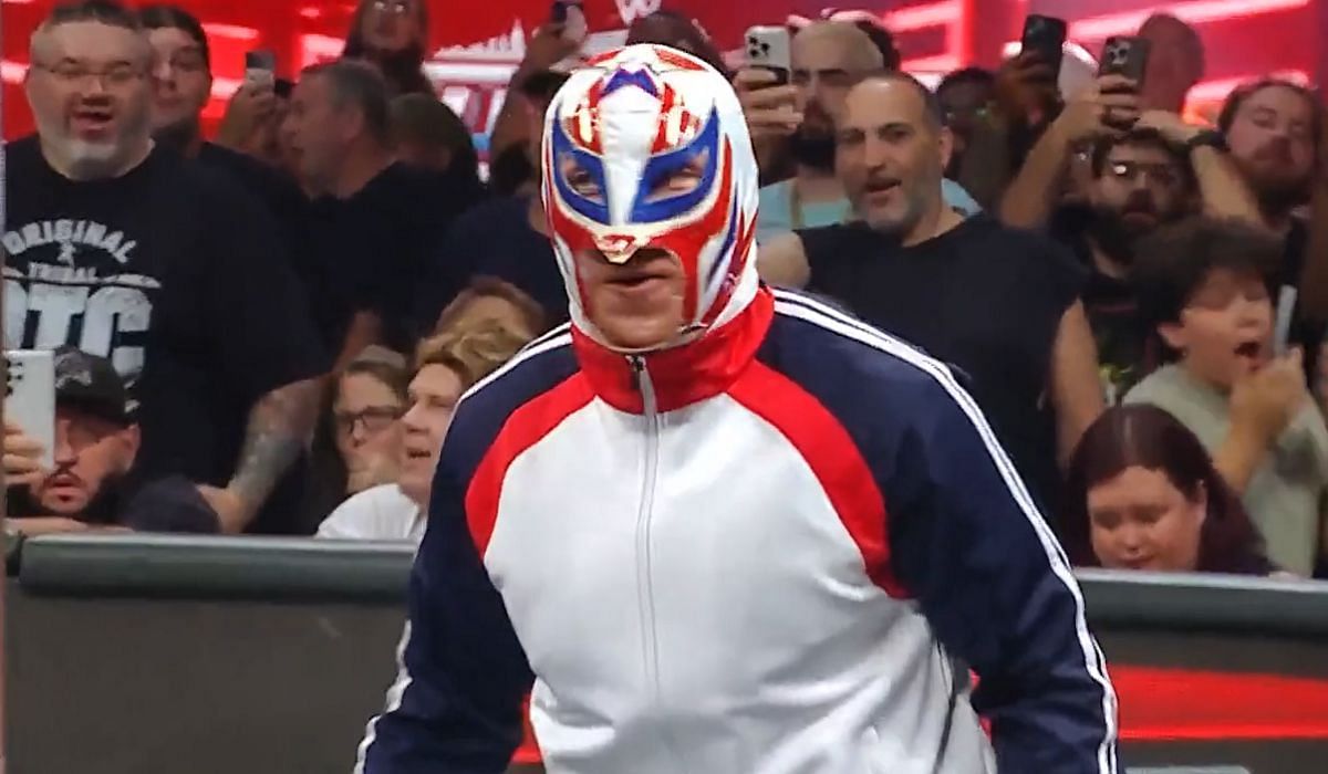 New masked man appeared on RAW. [Image credits: WWE on X]