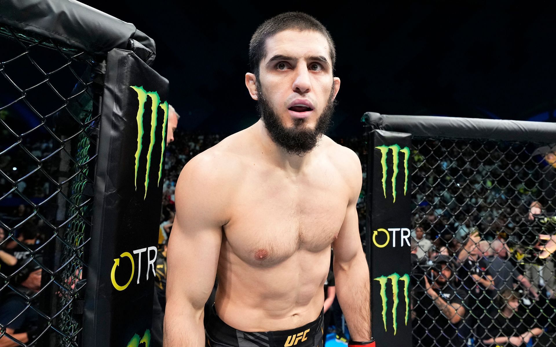 Islam Makhachev reacts to Ilia Topuria